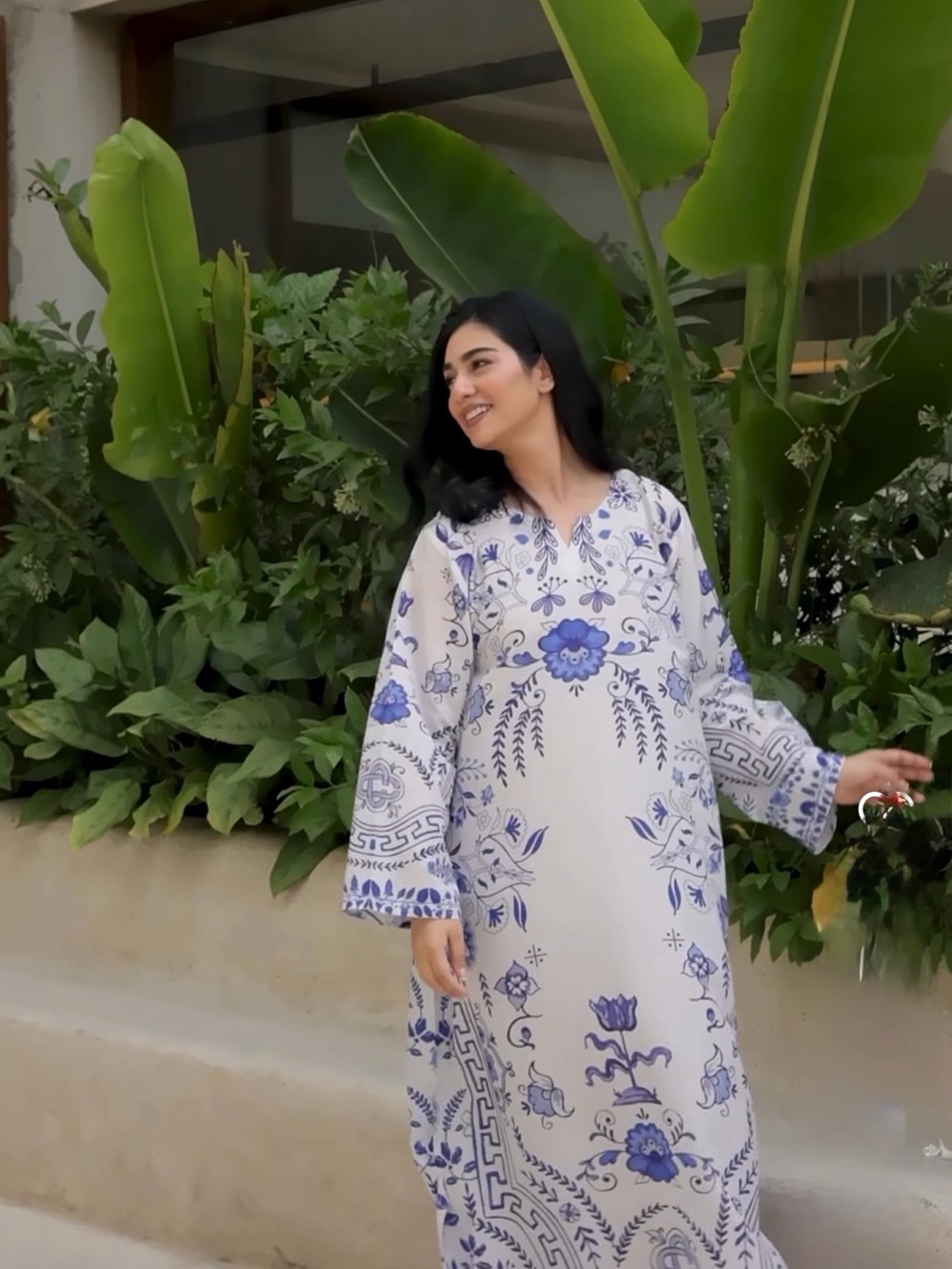 Pakistani- Printed Kaftan Artisan
Maxi with sleeves dress XL